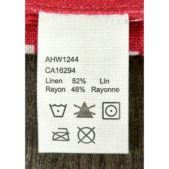 New Hallmark Christmas Table Runner & Set Of 4 Placemats Reindeer Snowflakes - Picture 5 of 11